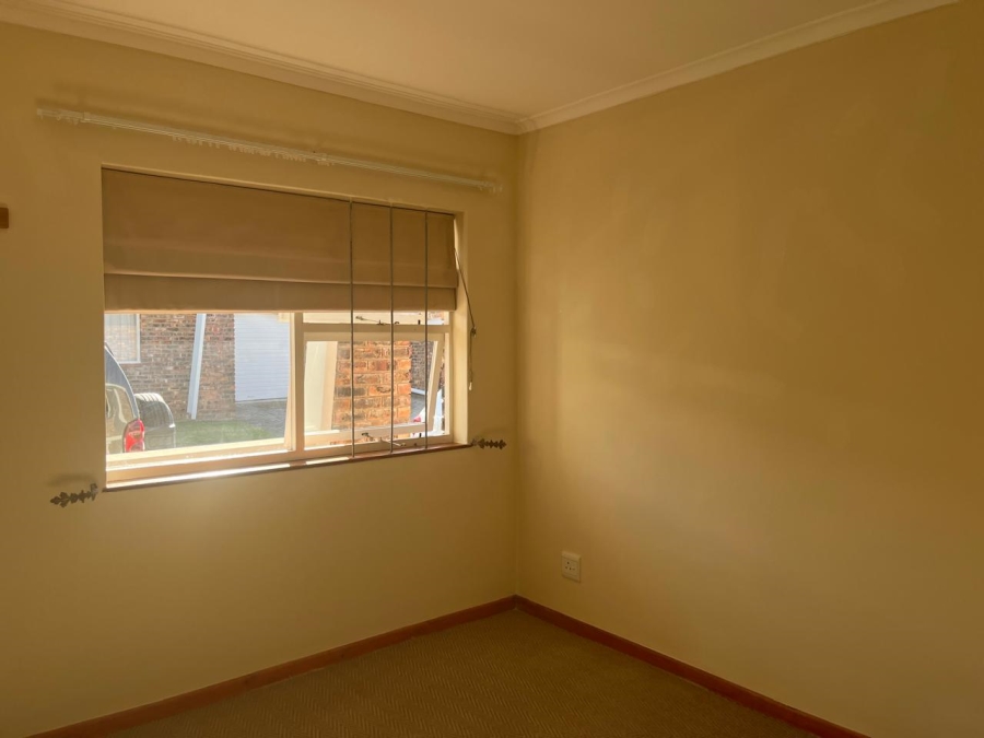 1 Bedroom Property for Sale in Kabega Park Eastern Cape